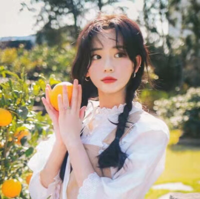 刚完婚，感谢祝福，诚邀各位改改家妻。不注