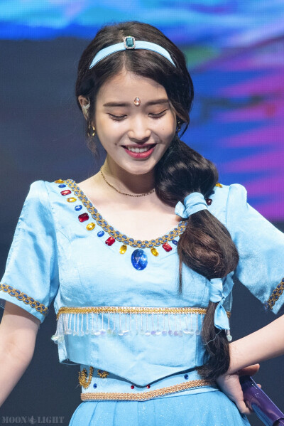 iu可二改
cr.moonlight_iu