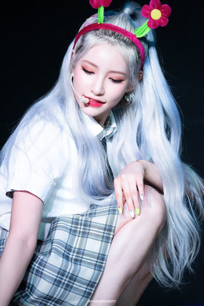 BIAN碧安
刘知媛
©logo ​​​