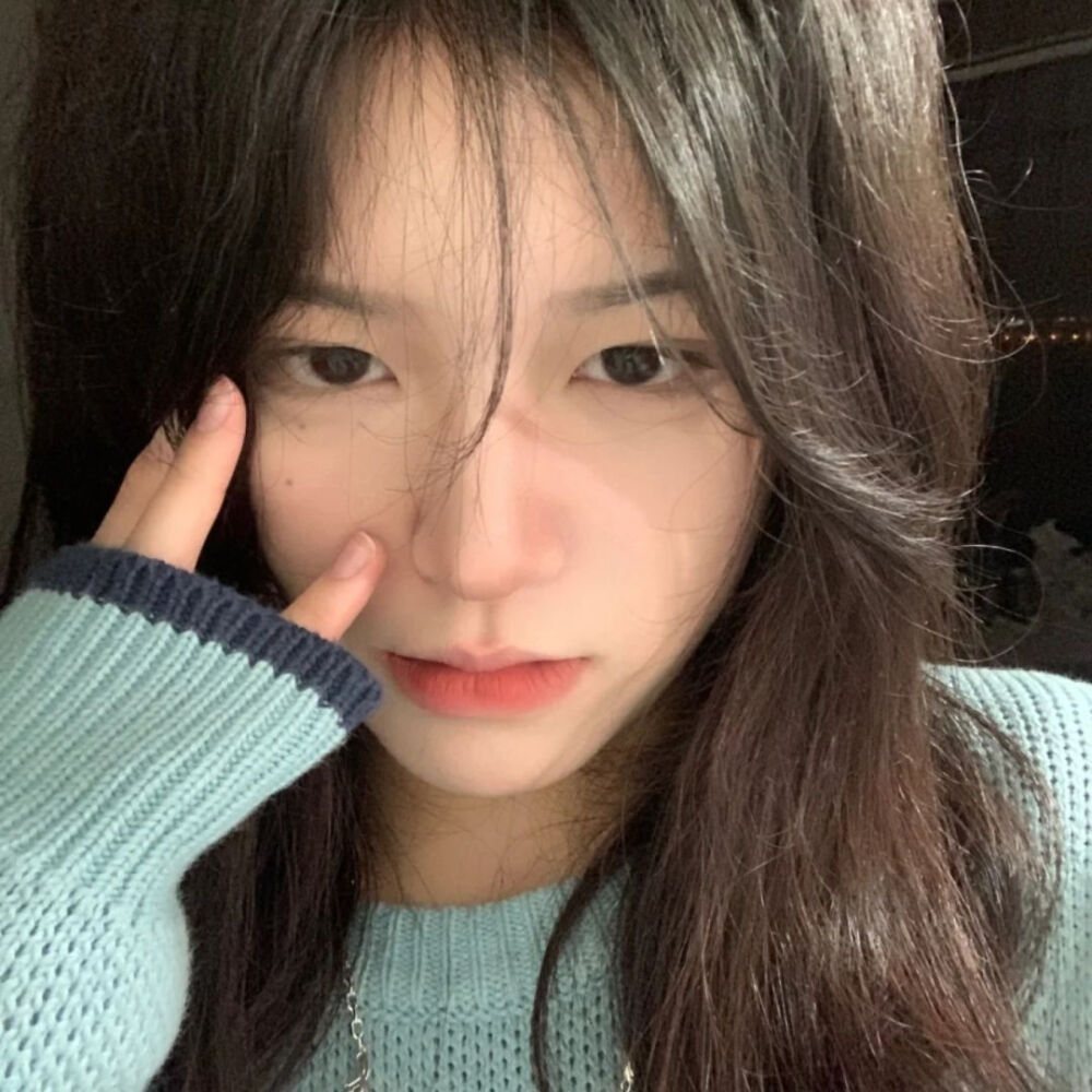 喜欢海 喜欢花 喜欢日出和日落 浪漫的年纪别活的太无趣.