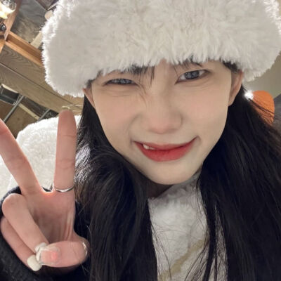 喜欢海 喜欢花 喜欢日出和日落 浪漫的年纪别活的太无趣.