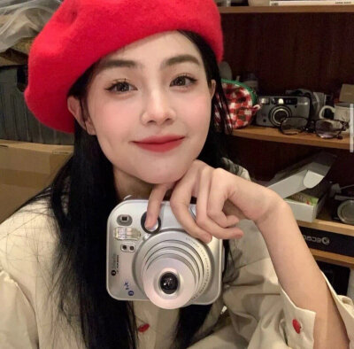 喜欢海 喜欢花 喜欢日出和日落 浪漫的年纪别活的太无趣.