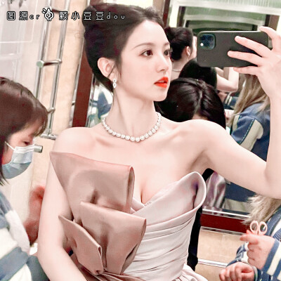 /自修 田曦薇 二转注明
©️一颗小豆豆dou