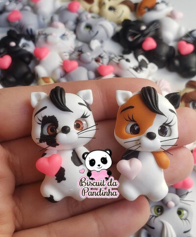 粘土玩偶，ins：biscuitdapandinha