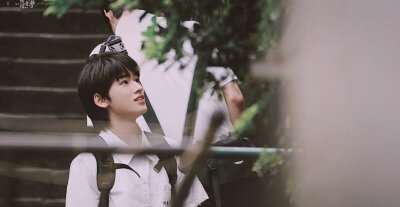 宋亚轩《一起等雨停》头像