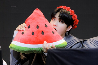 花盛开就是一句，夜漫过就是一篇。