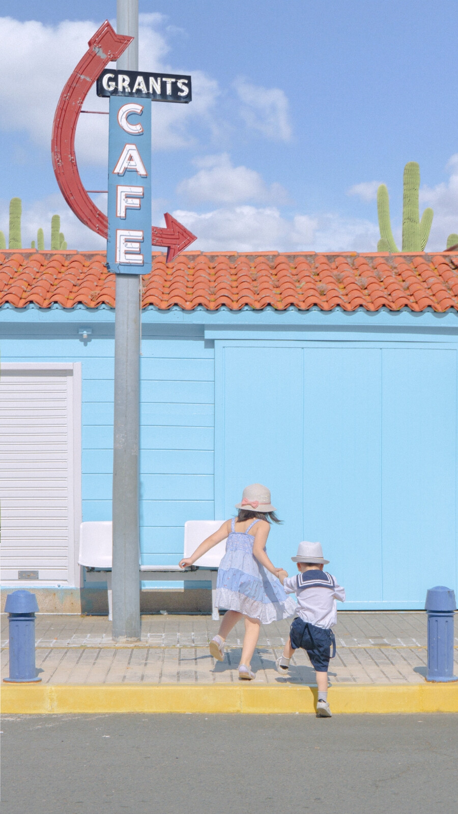 马 鲨 小 分 队～
摄影：尼脑子瓦特啦
模特：名侦探牛奶喵