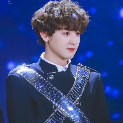 玫瑰只能送给​心爱的人
Park Chanyeol 朴灿烈
cr.timemachine_cy
背景图cr.斯莱特林不知名巫师
©闵雨汐