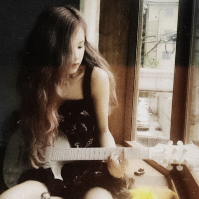 「 だからいつも そばにいてよ｀ Rose／所以一直 留在我身边吧 」