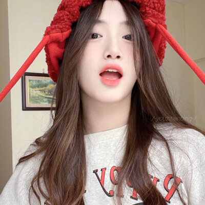 -
ツ胡馨尹头像