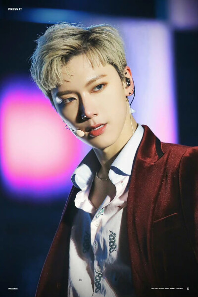 #ten 泰兰德铿锵玫瑰