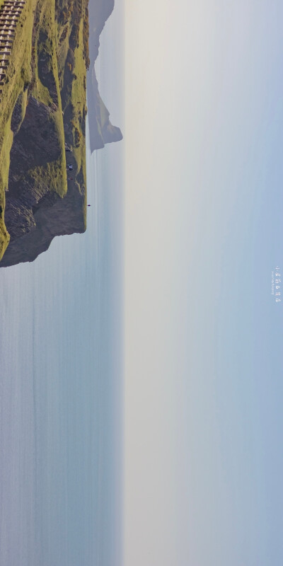 “听说 Rhossili被称为唯一能挽回爱情的地方 你要来试一试吗”
Rhossili，Swansea
by.@小皮筋百货店