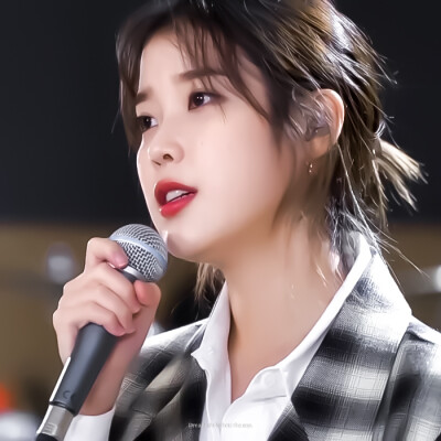 IU
©小闲星斗