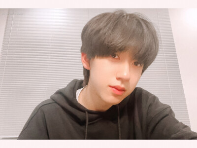 「 你的小男友来电 」
是否 接听？