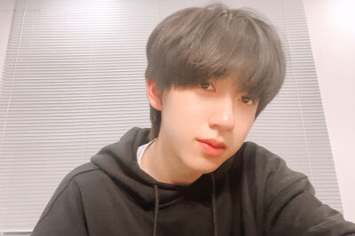 「 你的小男友来电 」
是否 接听？