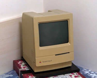 古董苹果电脑 Macintosh Classic II