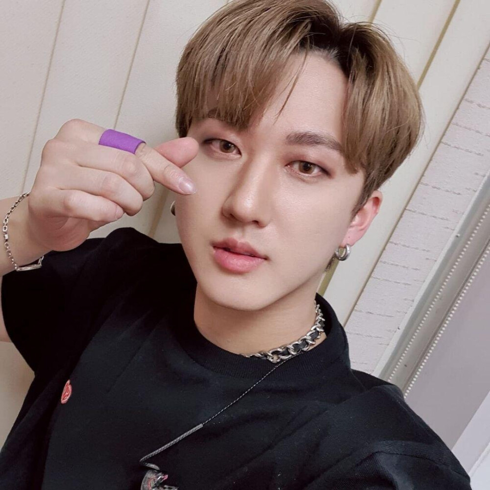 CHANGBIN 徐彰彬