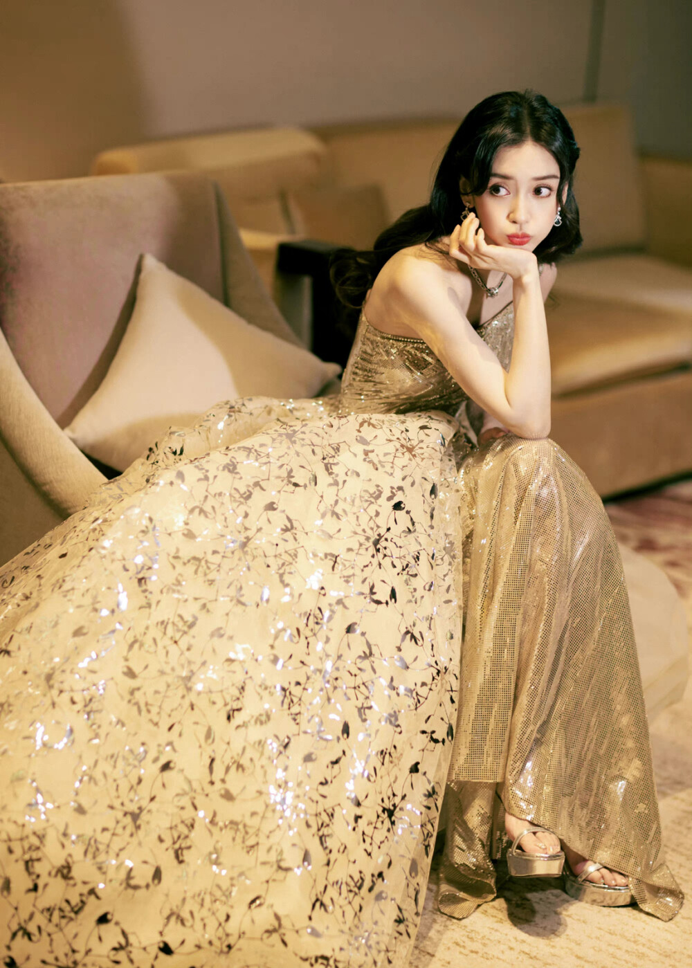 
angelababy｜元宵节晚会 ./
