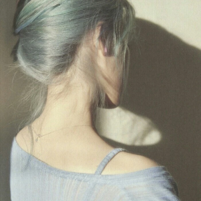 这组图我真的爱
iu好有氛围感
啊！我真的好爱好爱
