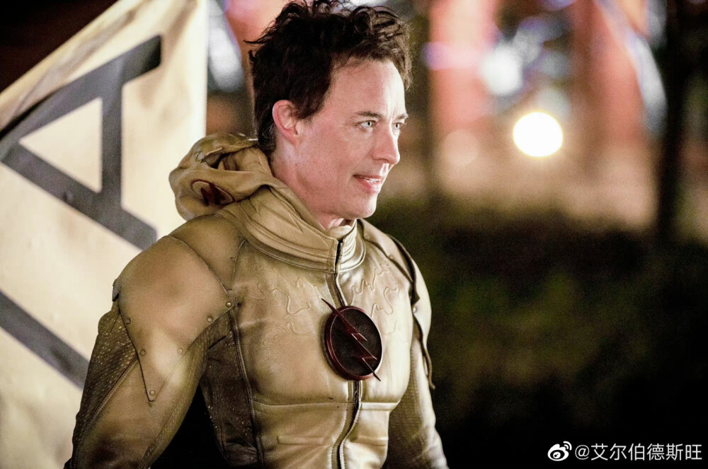 逆闪电 逆闪 哈里森威尔斯 Tom Cavanagh
汤姆加瓦那 闪电侠 美剧闪电侠 Harrison Wells