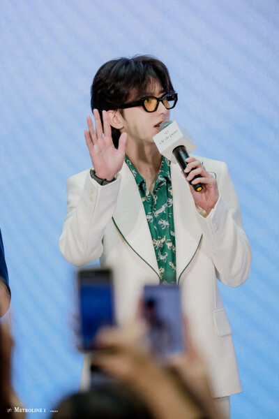 蔡徐坤 22.02.18 CPB站台
cr.Metroline1·蔡徐坤