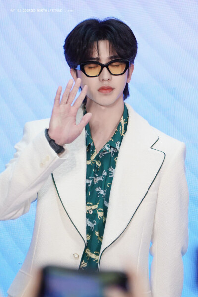 蔡徐坤 22.02.18 CPB站台
cr.北纬82｜蔡徐坤/不夏之夏｜蔡徐坤