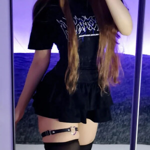 #欧美头
ins自截头像 ！！！ 
              