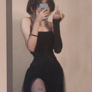#欧美头
ins自截头像 ！！！ 
              