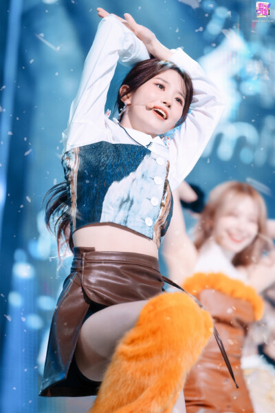 fromis9