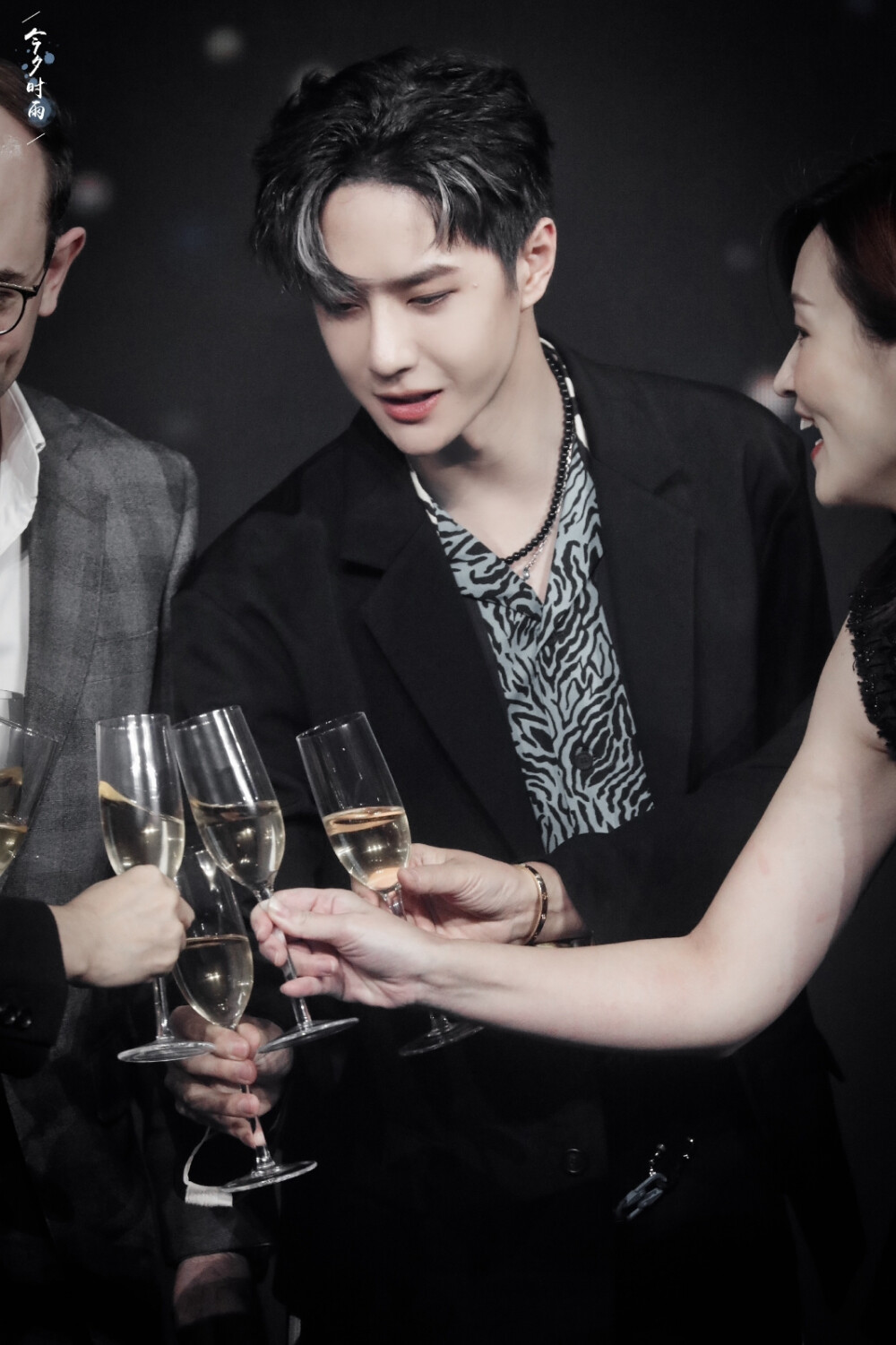 ❦少爷的酒会❦ cr:logo