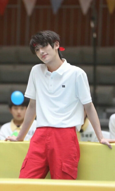 祝咱们丁哥（丁程鑫）生日快乐！天天开心，木有烦恼，没有ss，没有黑粉