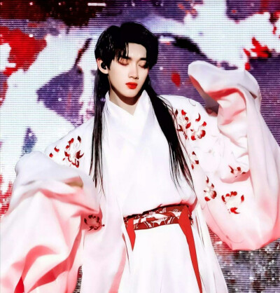 祝咱们丁哥（丁程鑫）生日快乐！天天开心，木有烦恼，没有ss，没有黑粉