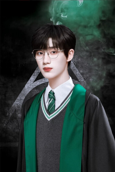 不知不觉丁哥已经是20岁的大哥哥啦！