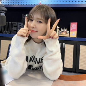 Wendy可二改 不用注
拿图收藏专辑