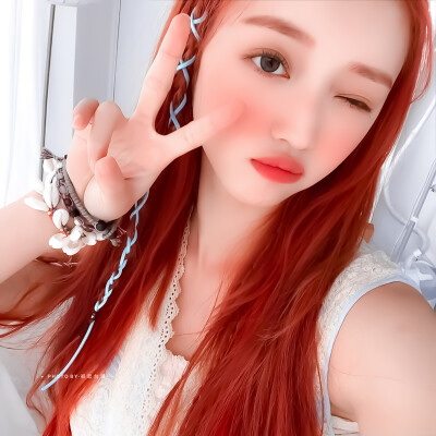 ▸
一个很杂的美女自拍合集(⸝ᵕᴗᵕ⸝⸝)♡ 