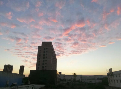 天空 晚霞 云朵 风景