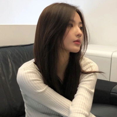藤井莉娜