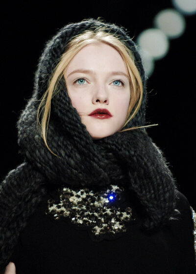  弗拉达·洛丝亚珂娃 Vlada Roslyakova