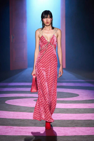 秀场、时装周、时尚、模特