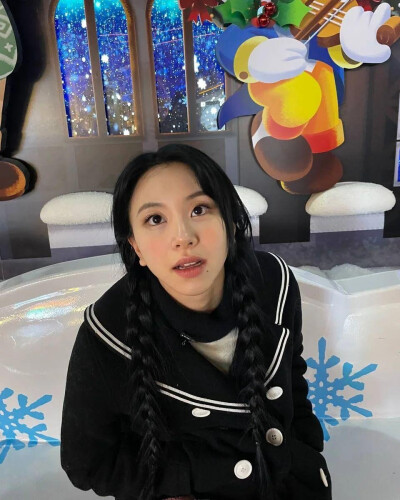 CHAEYOUNG 孙彩瑛