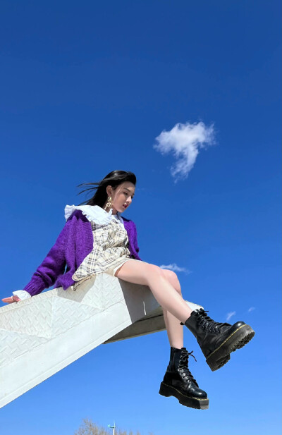 “她做什么都迟到 但每餐饭从不迟到”
——《音乐之声》