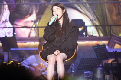 标mayQueen
IU可二改