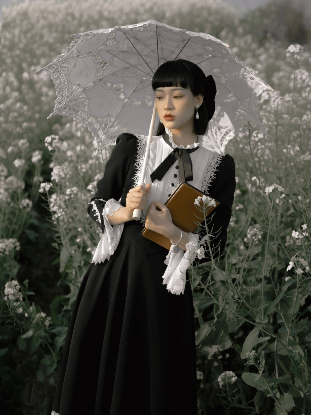 裙子:Unideer悠尼蒂鹿
出镜：罗马小跳瓜
摄影:锦书r