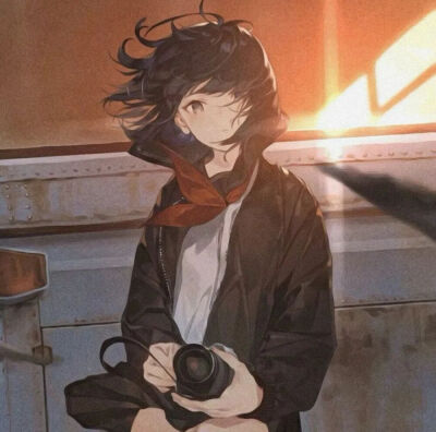 月遇从云，花遇和风。