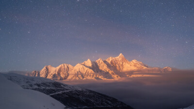 星空雪山