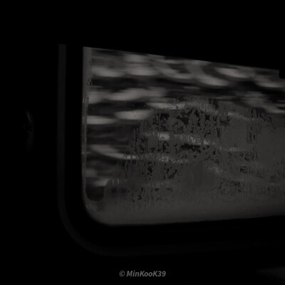 闵玧其
原截 赴暒