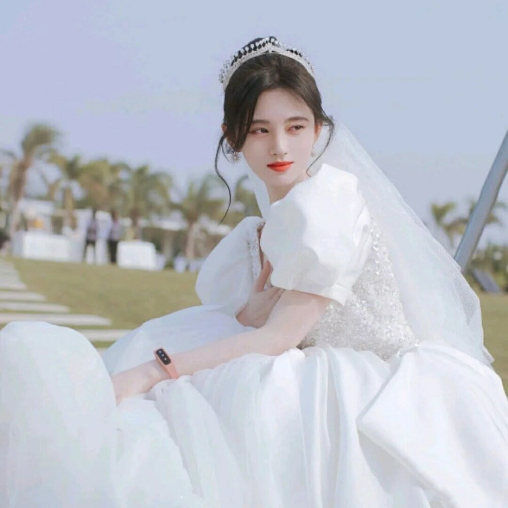 鞠婧祎女头