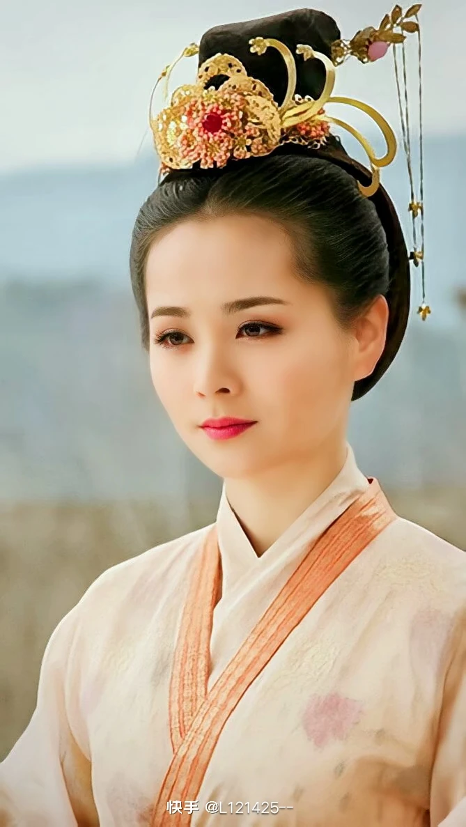 邓莎古装剧照