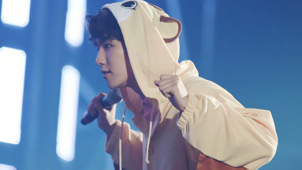 尺寸已调.
可用于橙光.
二转请注明［边煜］
自截自调边伯贤素材.
