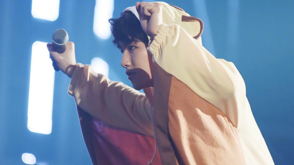 尺寸已调.
可用于橙光.
二转请注明［边煜］
自截自调边伯贤素材.
